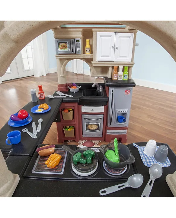 Step2 GRAND WALK-IN KITCHEN