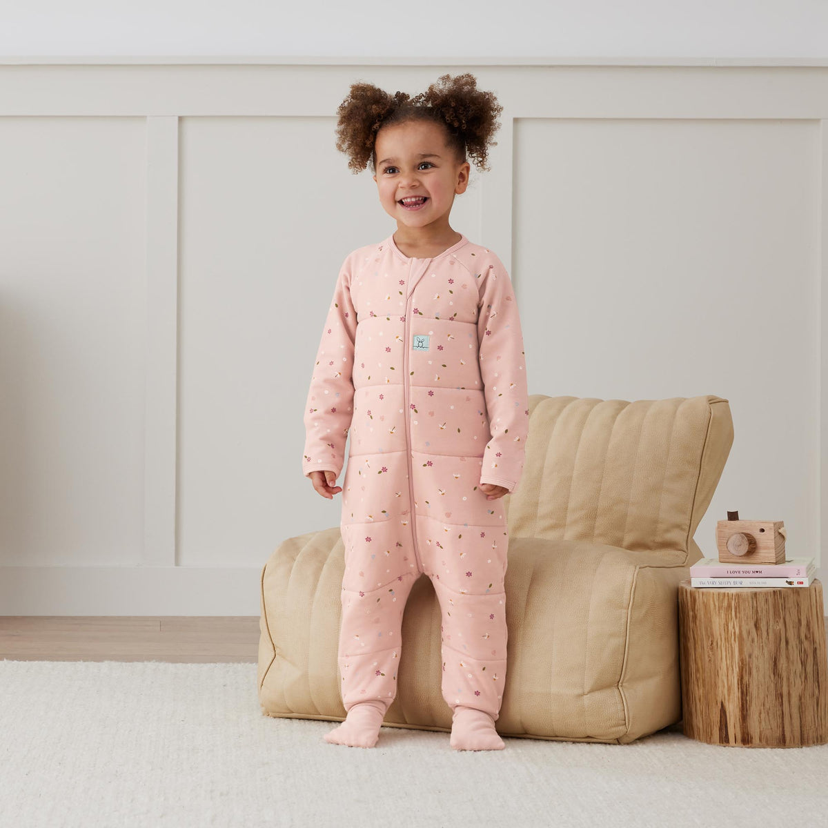 Ergo pouch Sleep Onesie tog 2.5 Daisies