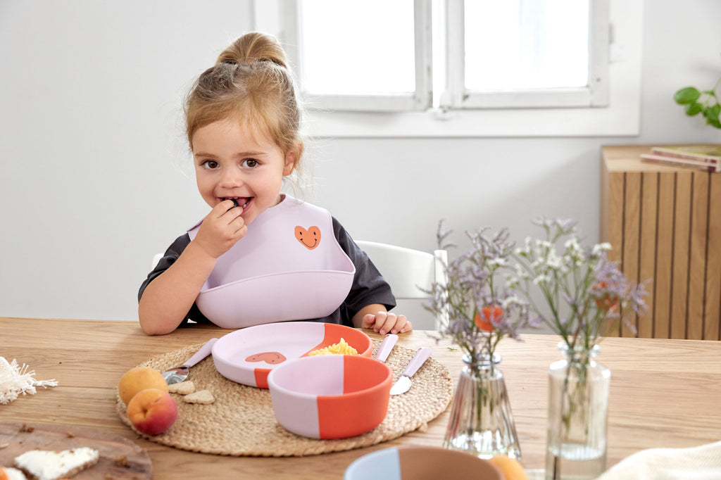 Lassig Silicone Bowl - Heart lavender