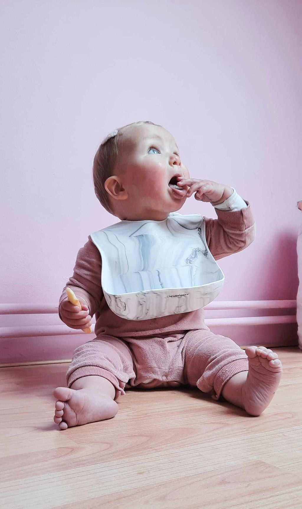 Chewies and More Silicone BIB Marble