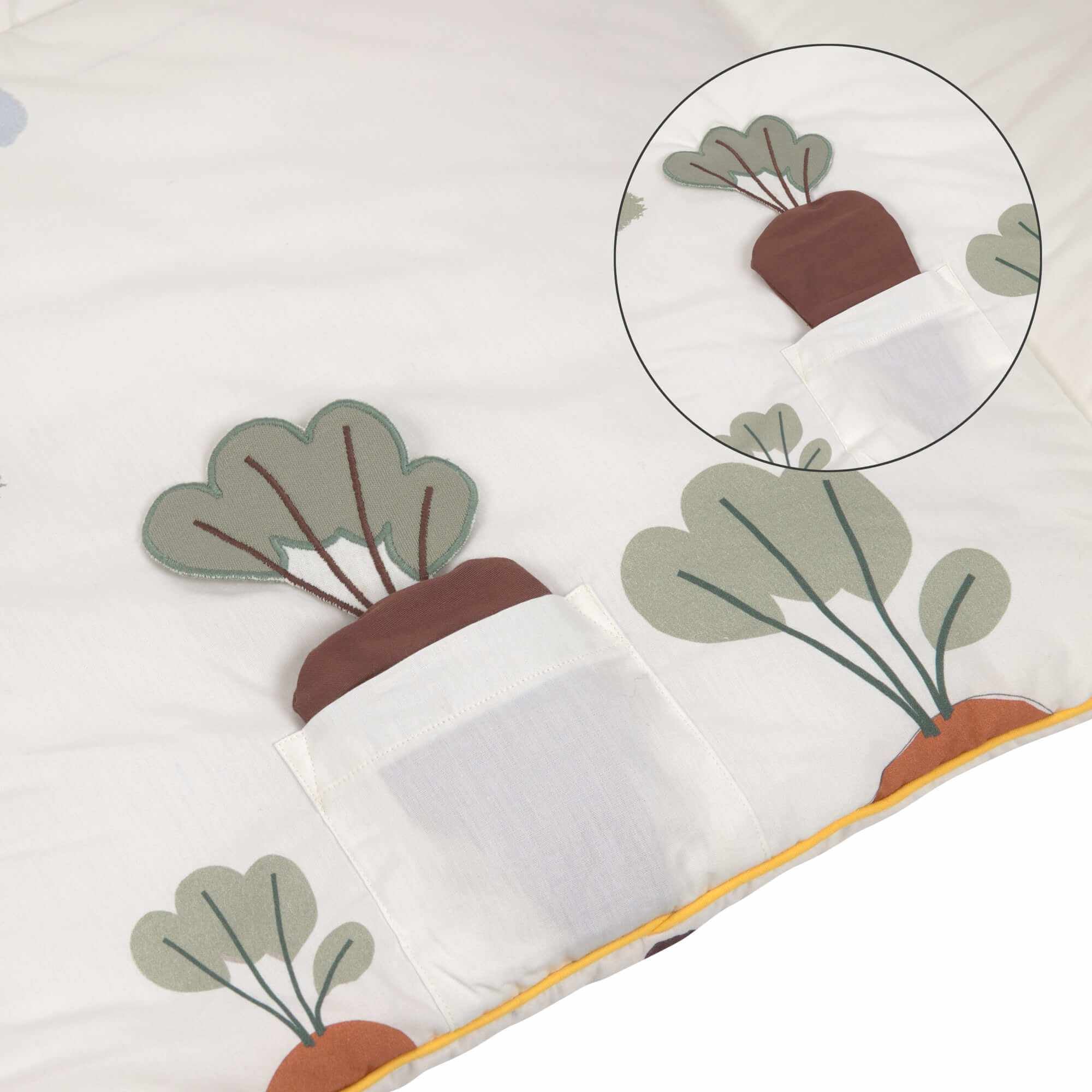Lassig Activity Toy Blanket Tiny Farmer, Play & Explore