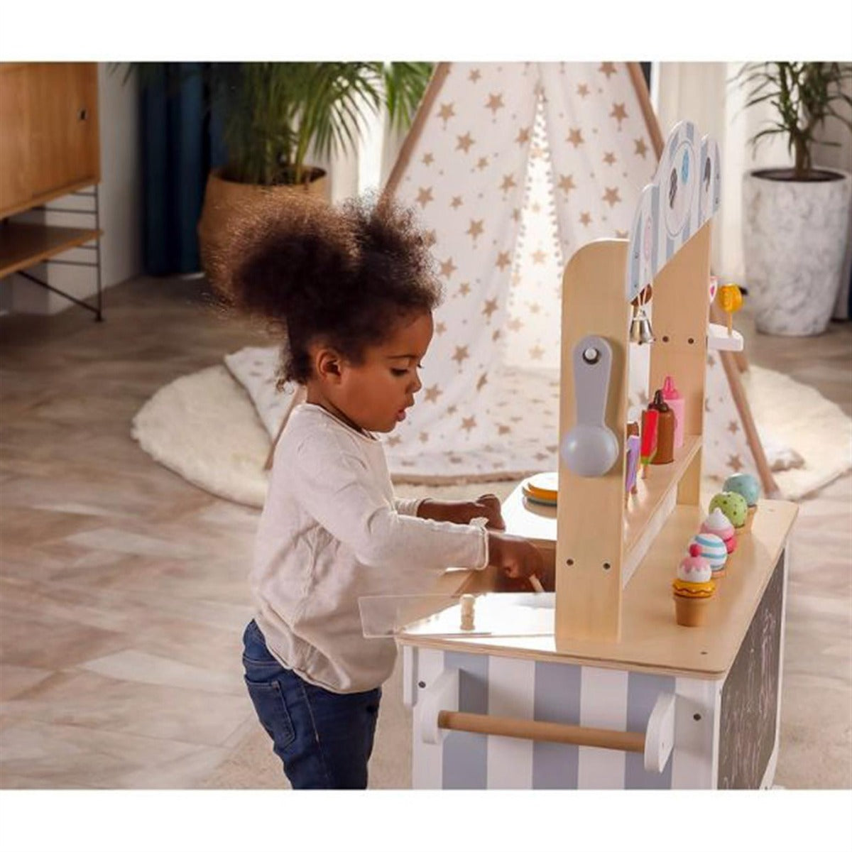 viga Ice Cream Mobile Shop