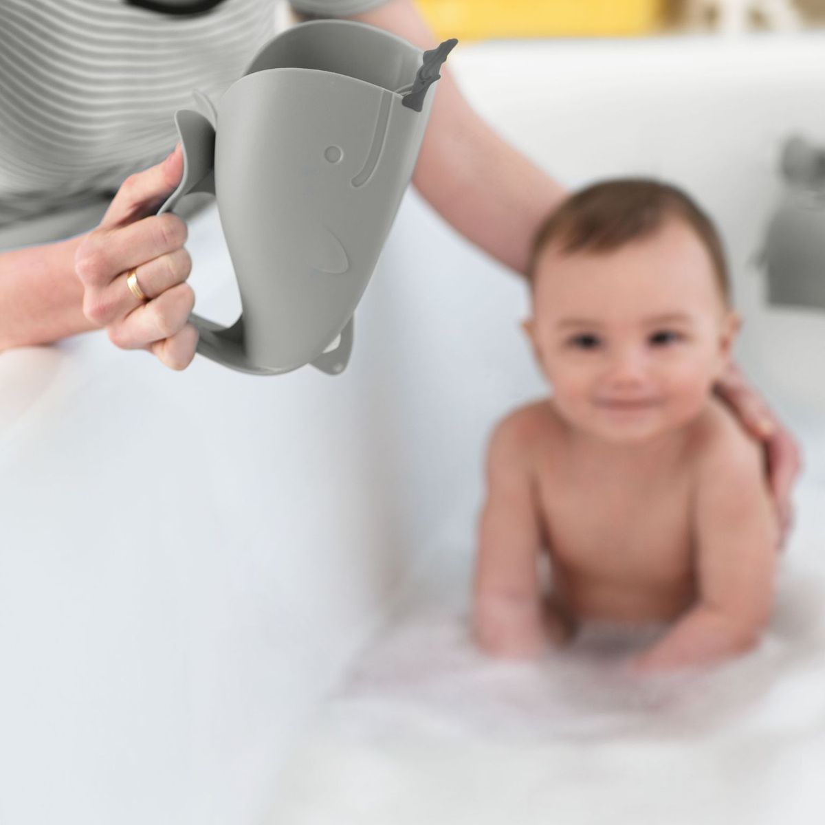 سكيب هوب - موبي شطاف شلال المياه رمادي