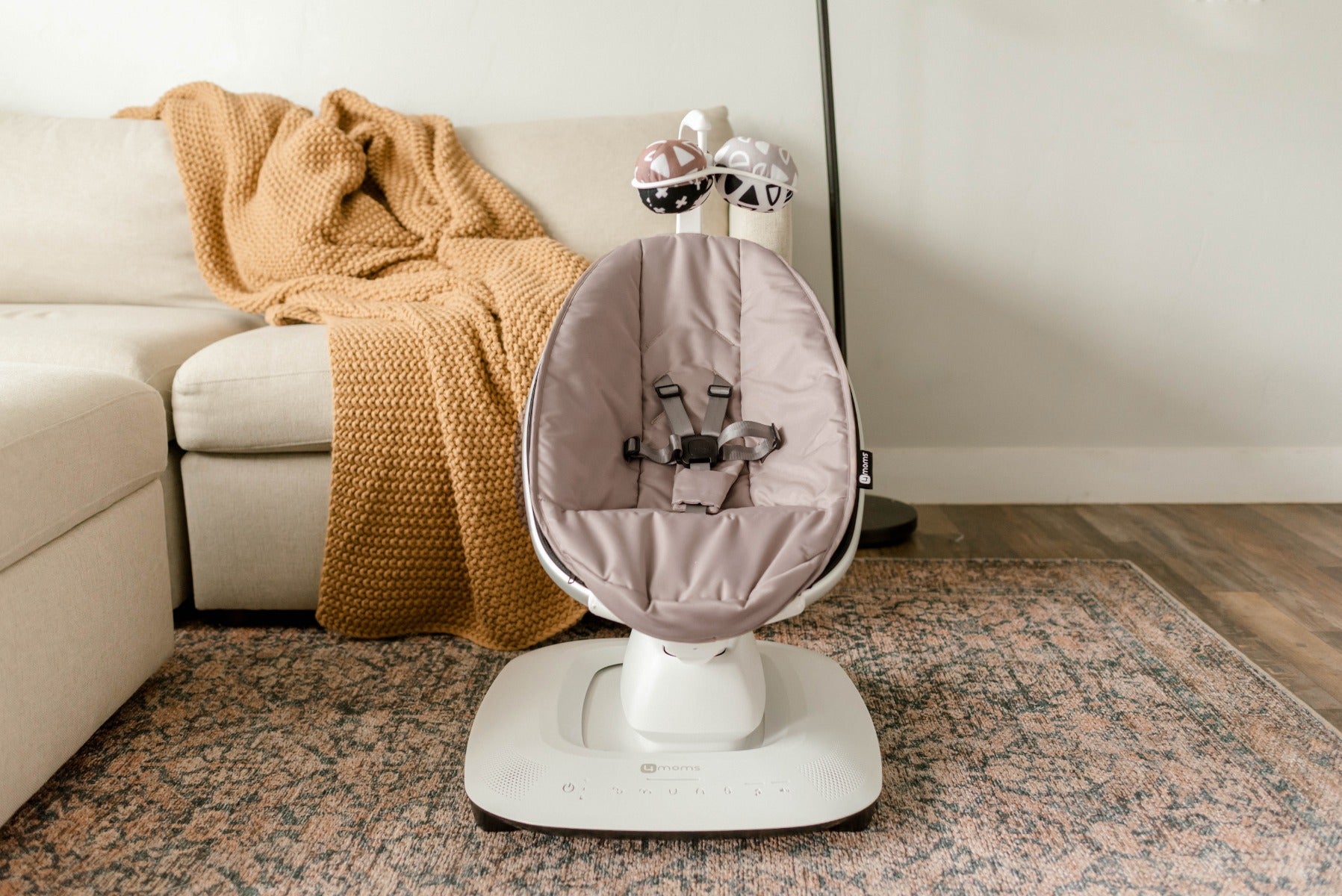 4Moms Mamaroo  - Multi-Motion Baby Swing - Rosewood