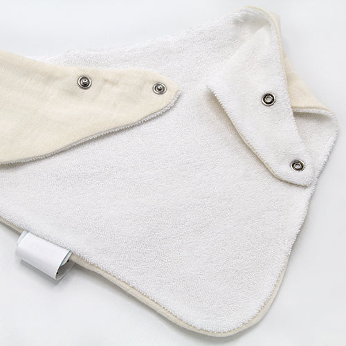 BABYJEM MUSLIN BIB WITH TEETHER ECRU