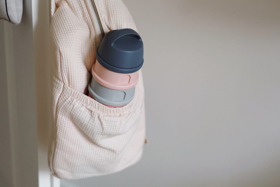 Beaba Formula Milk Container - 4 Compartments - Mineral Grey/Pink
