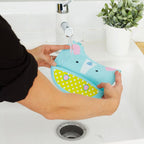 SKIP HOP - ZOO FOLD & GO SILICONE BIB UNICORN