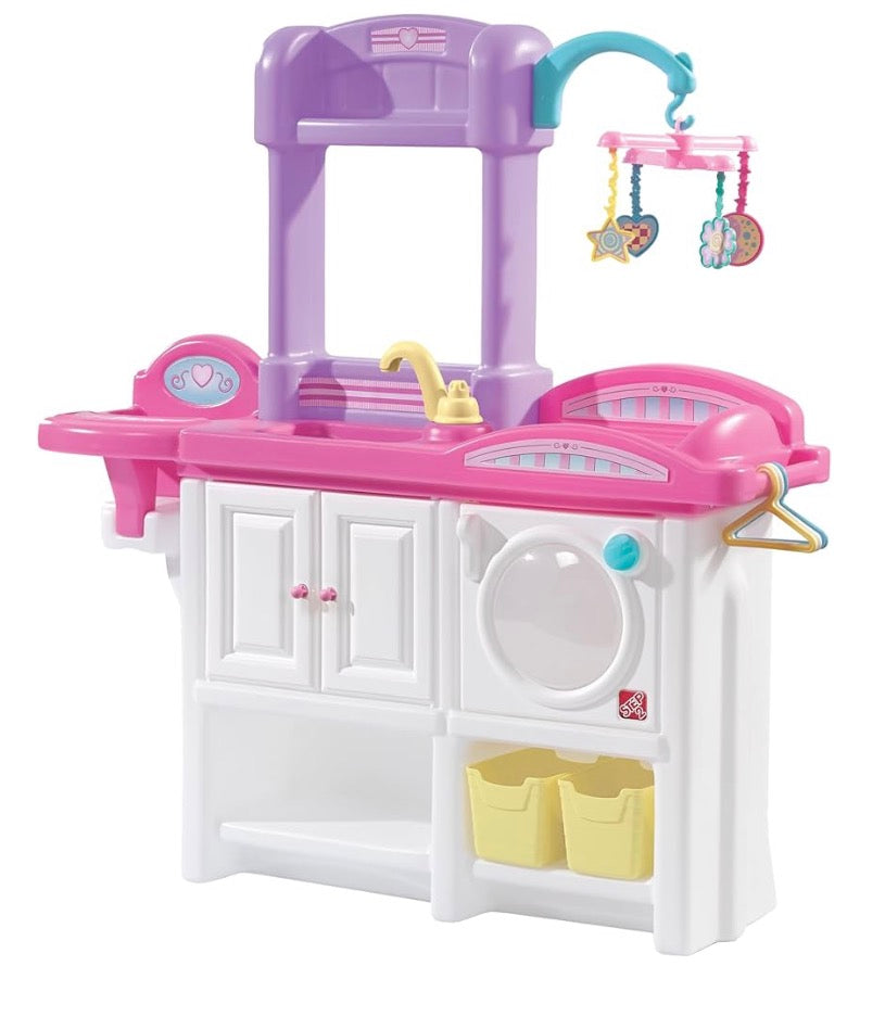 Step2 LOVE & CARE DELUXE NURSERY