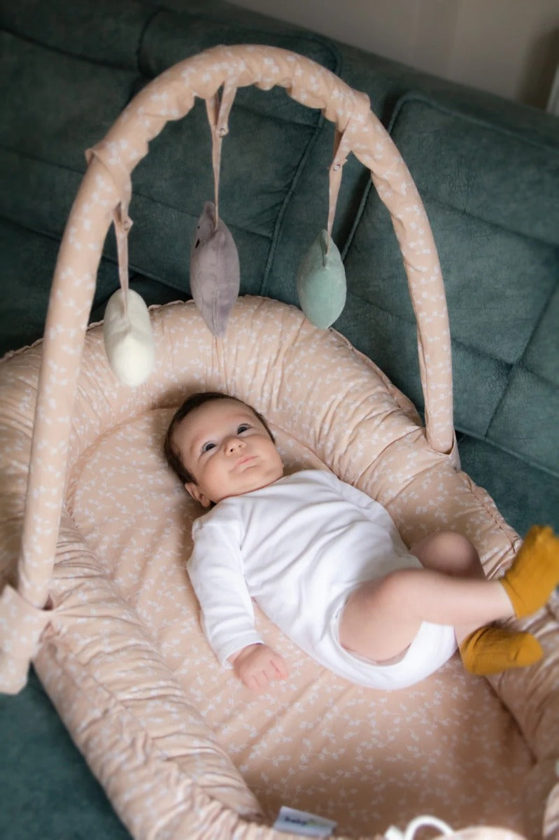 بيبي جيم - مهد متنقل مع العاب - سومون