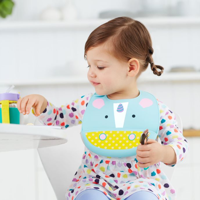 SKIP HOP - ZOO FOLD & GO SILICONE BIB UNICORN