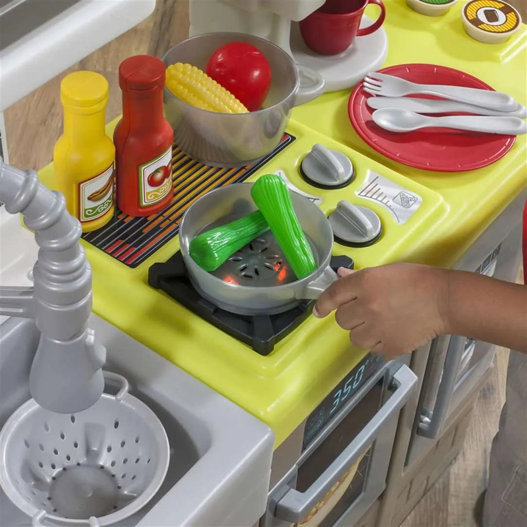 Step2 CONTEMPORARY CHEF KITCHEN