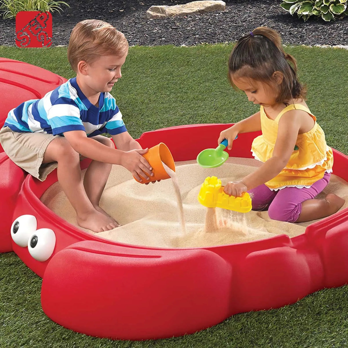 step2 CRABBIE SAND BOX