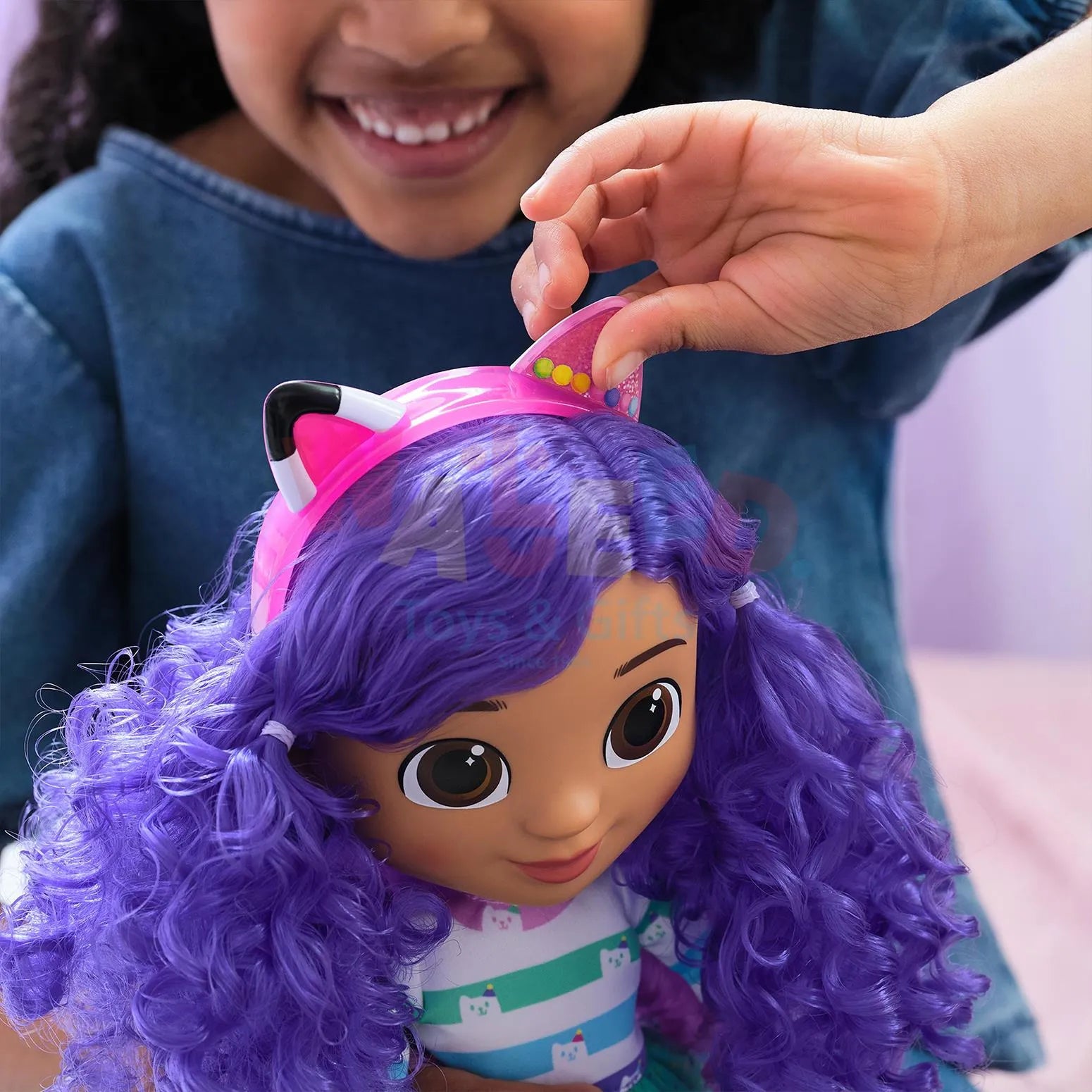 Gabby’s Dollhouse – Singing & Celebrating Gabby Doll