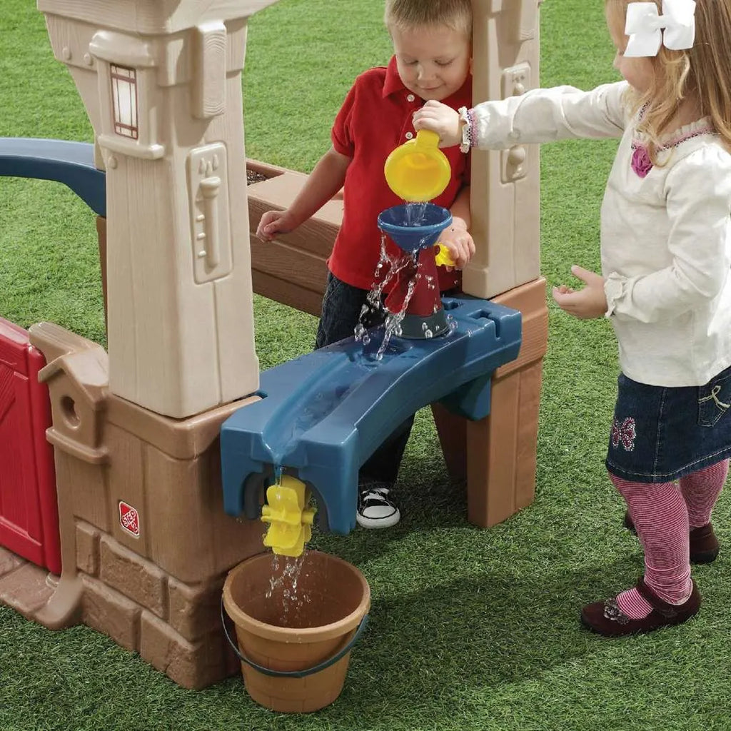 Step2 GREAT OUTDOOR PLAY HOUSE