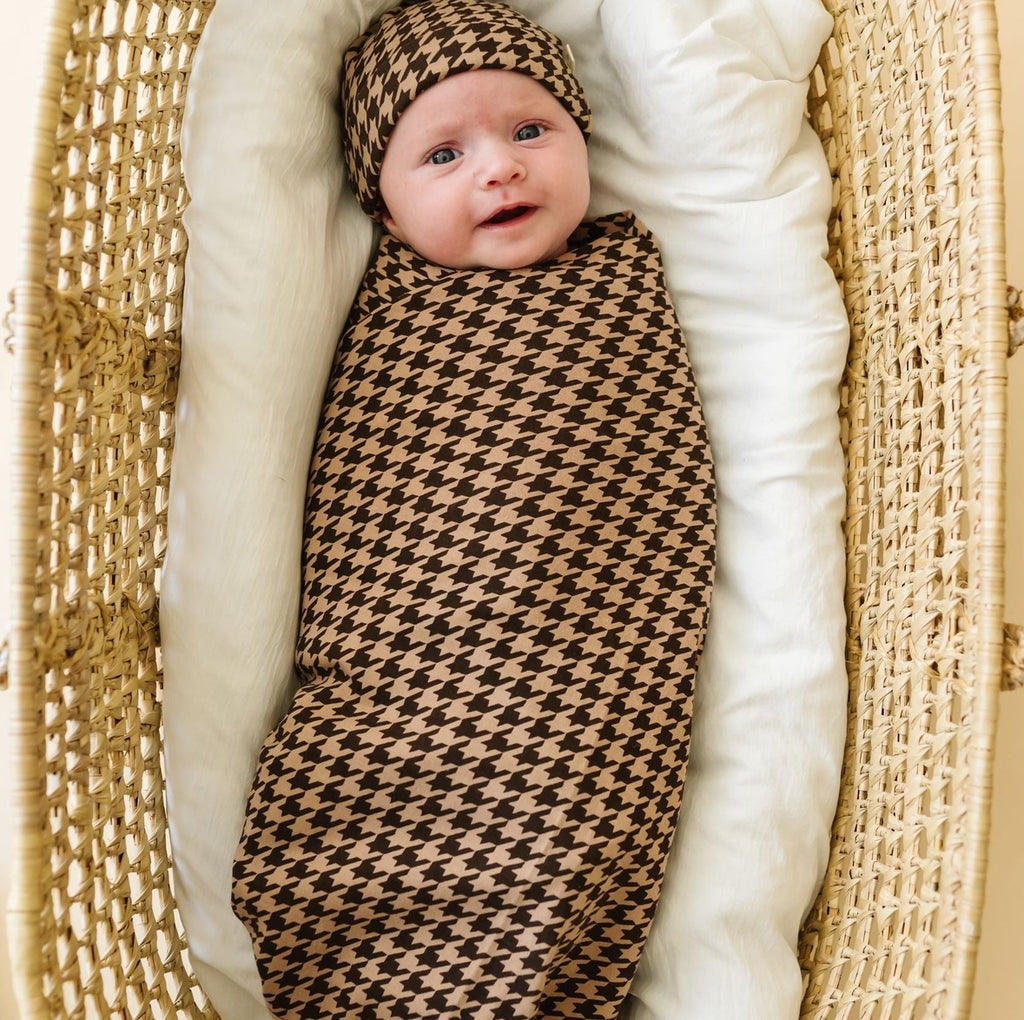 Houndstooth Organic Swaddle Blanket & Hat