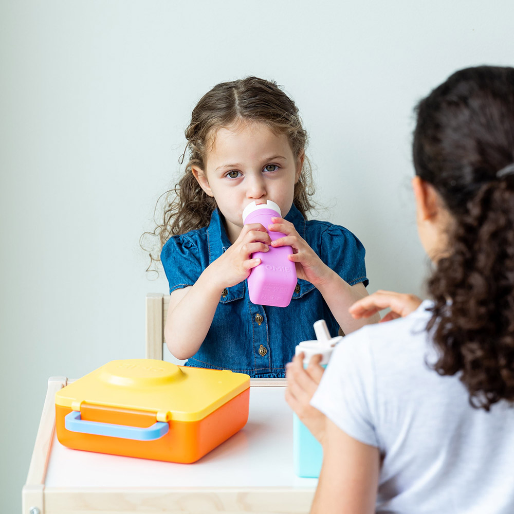 اومي بوكس - زجاجة اومي سيليكون 255 مل - وردي