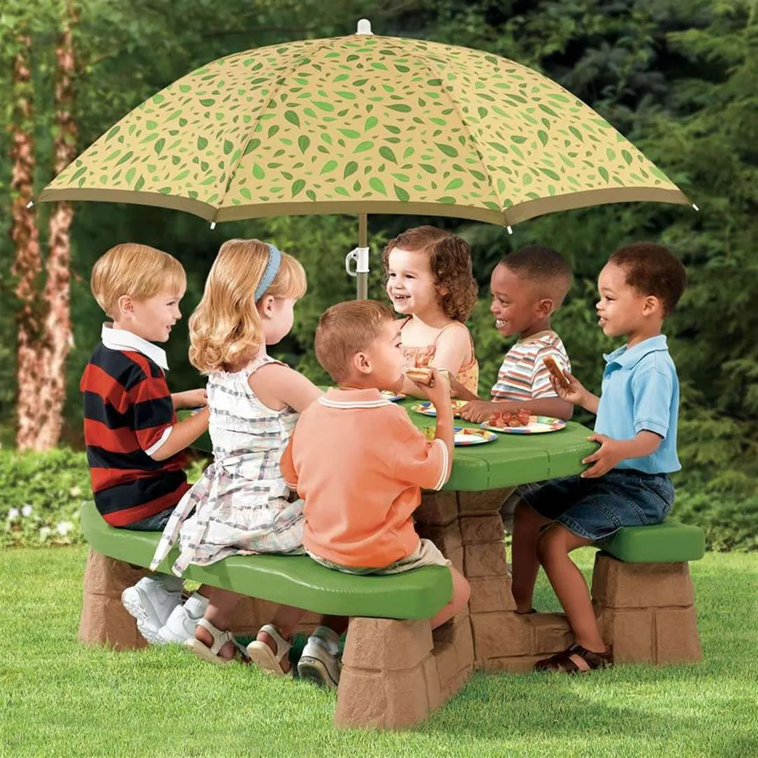 step2 NATURALLY PLAYFUL PICNIC TABLE WITH UMBRELLA