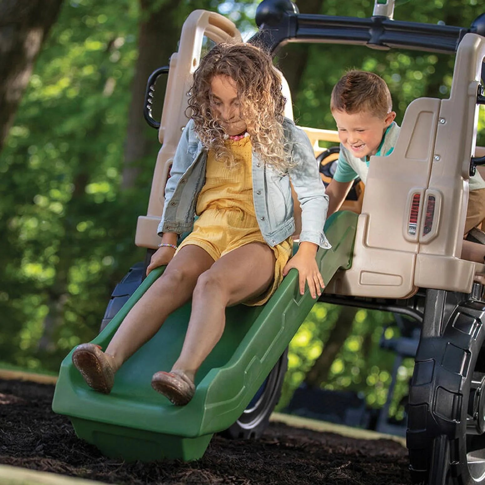 SAFARI TRUCK CLIMBER