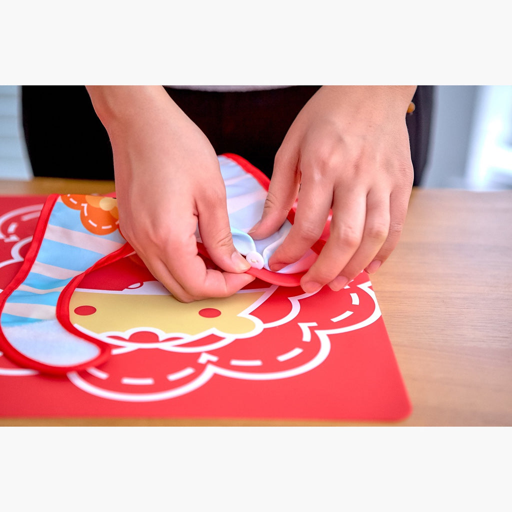 Red Lion Travel Bib - Set of 2