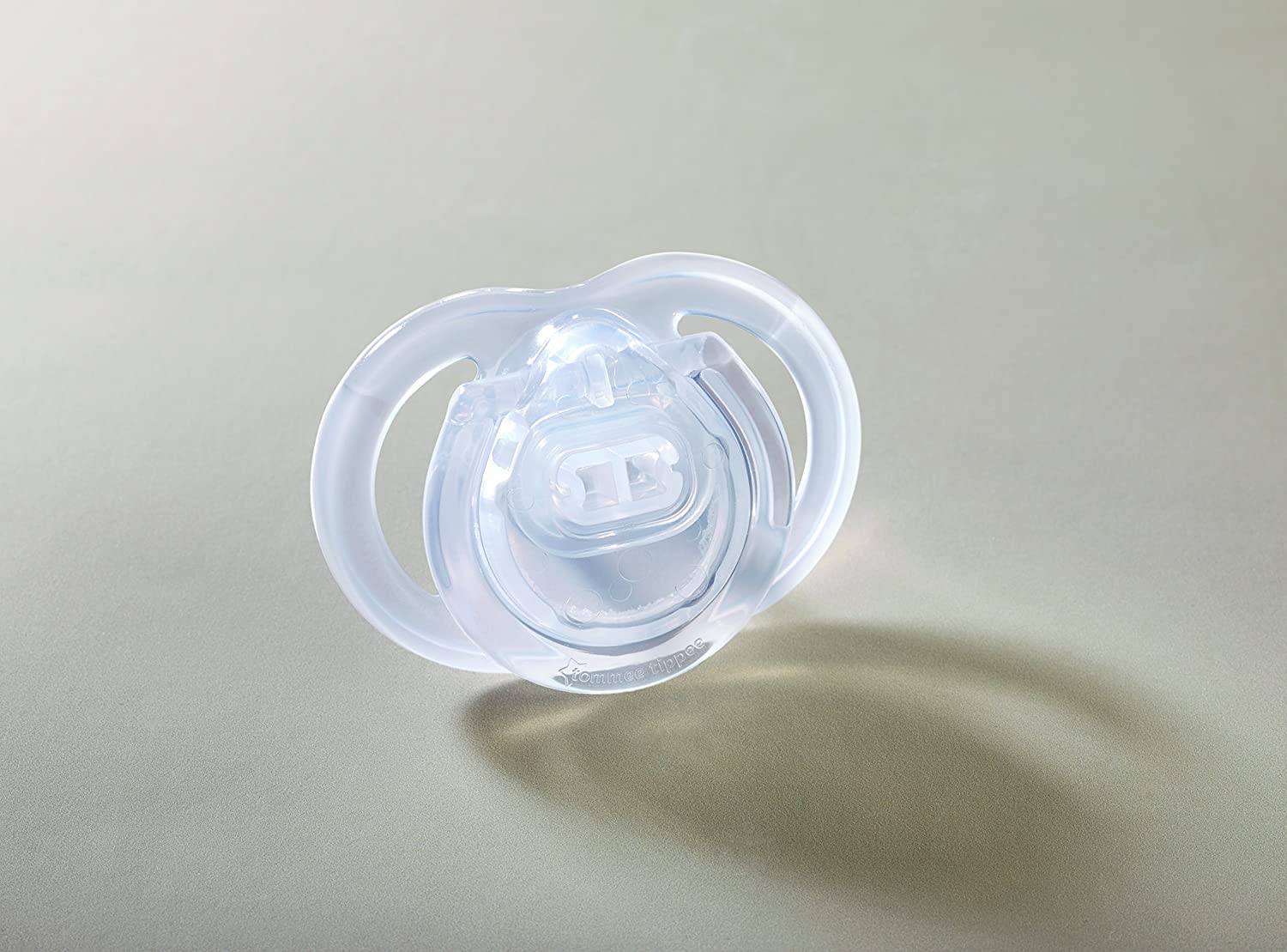 Tommee Tippee Newborn Soother, 0-2 months -Purple